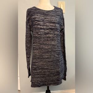Ellen Tracy Blue and Gray Tunic Top